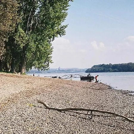 Dunakavics Apartman 4 * Zebegény